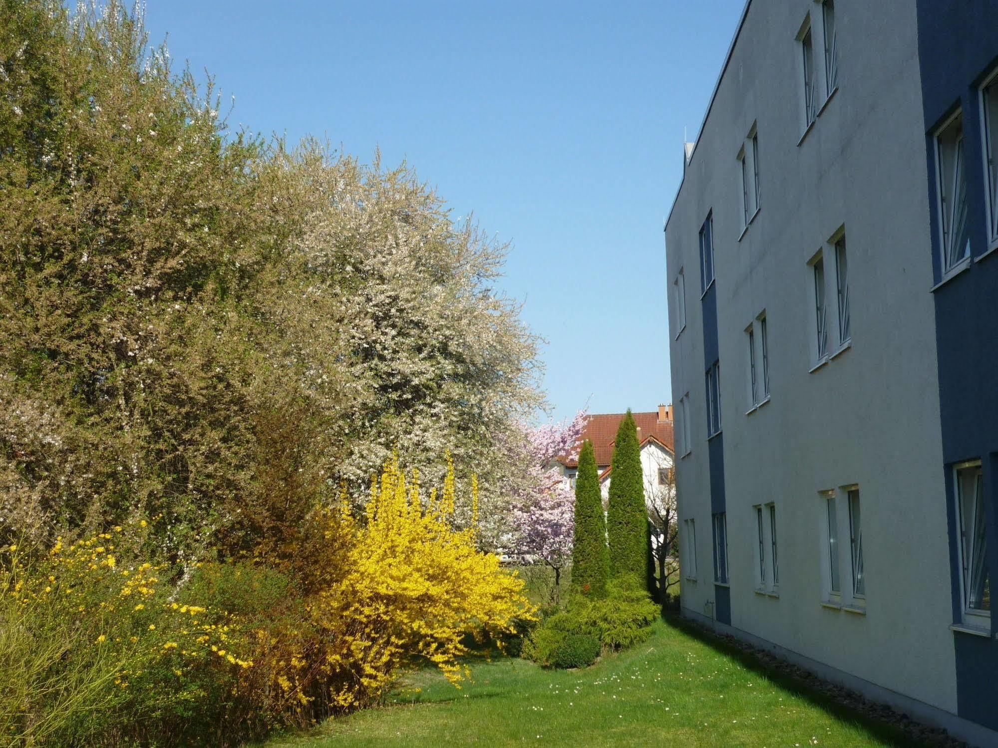 Residenz - Businesshotel Bensheim Bagian luar foto