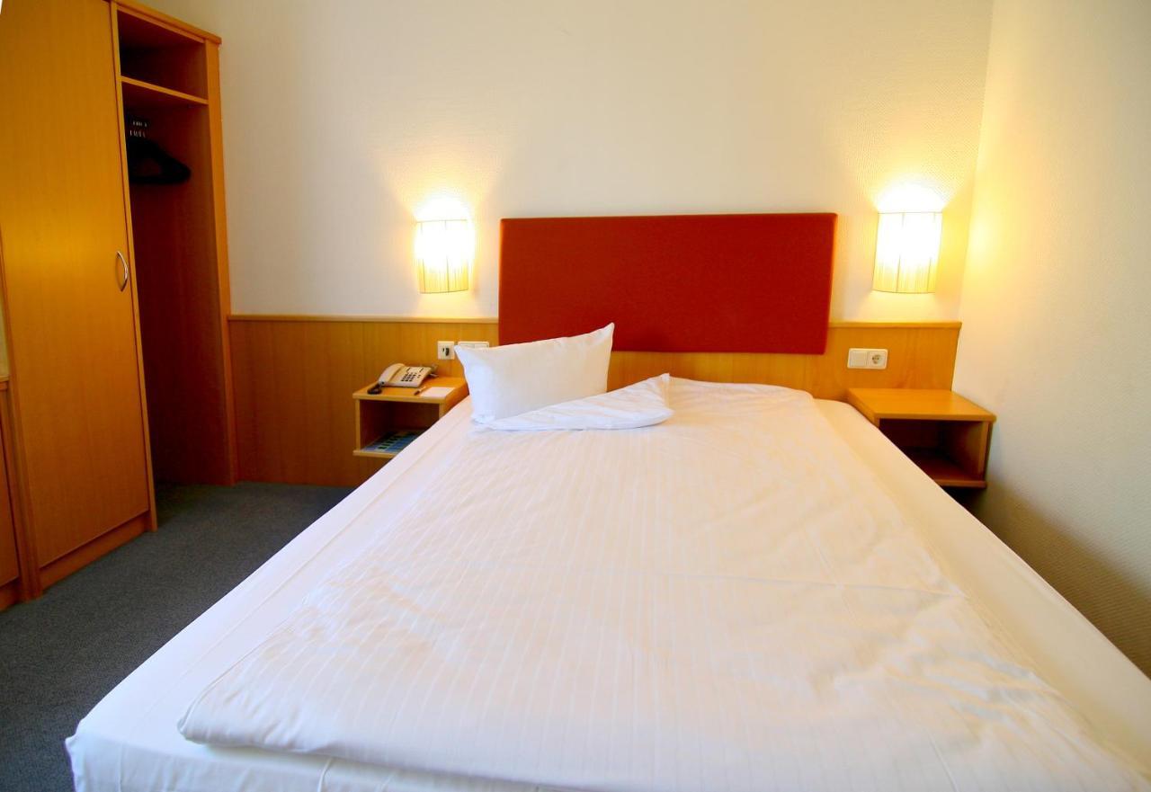 Residenz - Businesshotel Bensheim Bagian luar foto